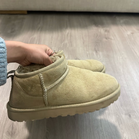 COPY - Uggs ultra mini in Mustard Seed Sold out Color - Picture 1 of 4